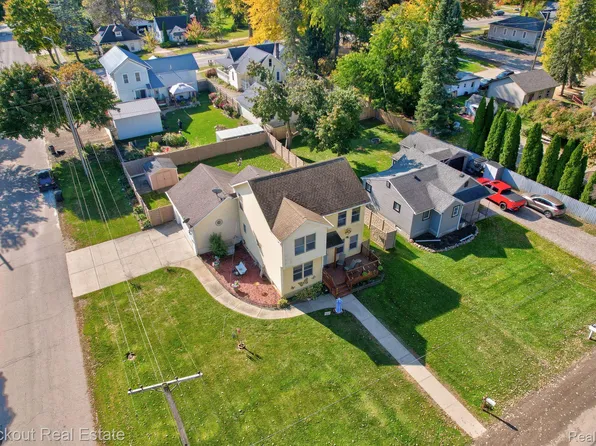 4270 Mill St, North Branch, MI 48461