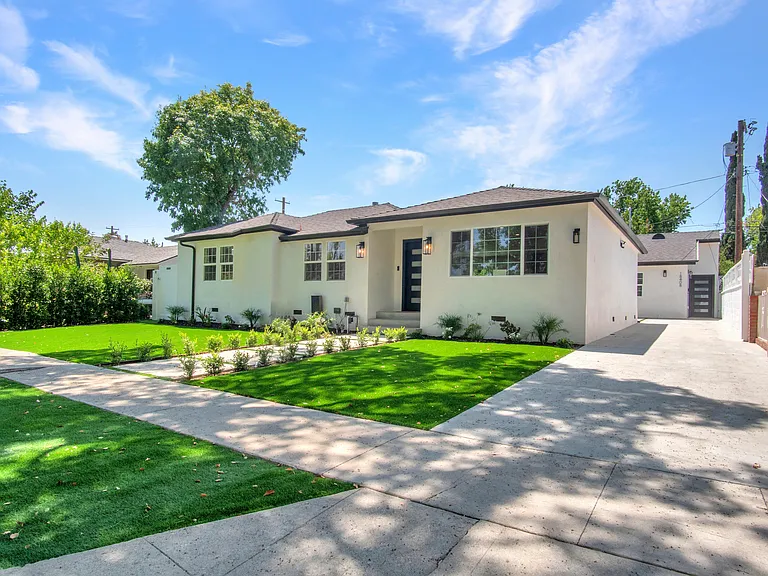 18406 Jovan St — Photo 4
