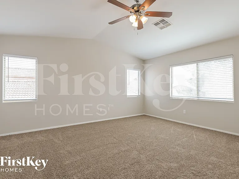 10616 S Lucius Dr — Photo 7