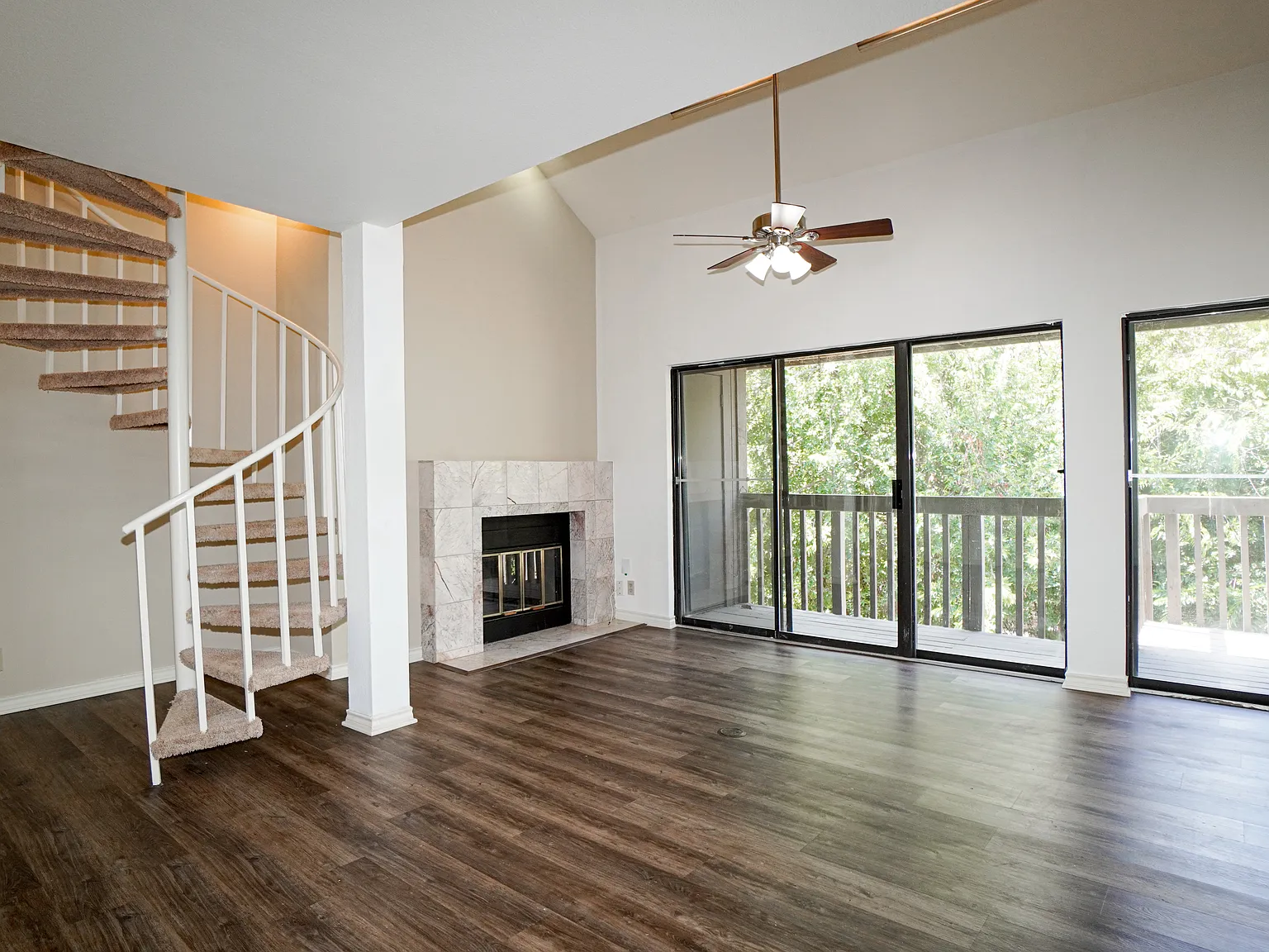 2 bed, 1148 sqft, $1,900 — Photo 4