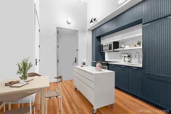 Rented by Compass | media 31