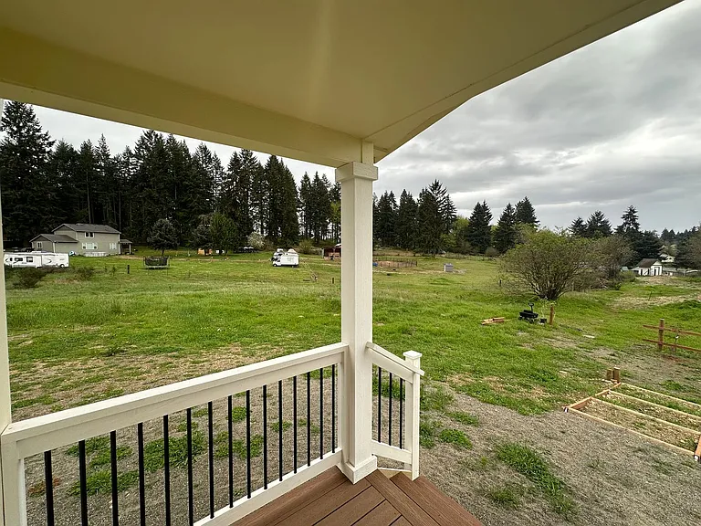 11925 Hillcrest Dr SE — Photo 6