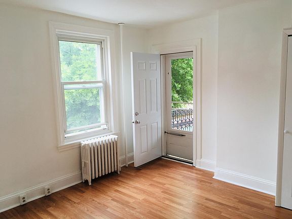 5th image of 1022 N 5th St #2R