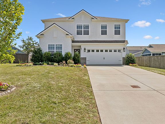 2nd image of 802 Jenaben Ct