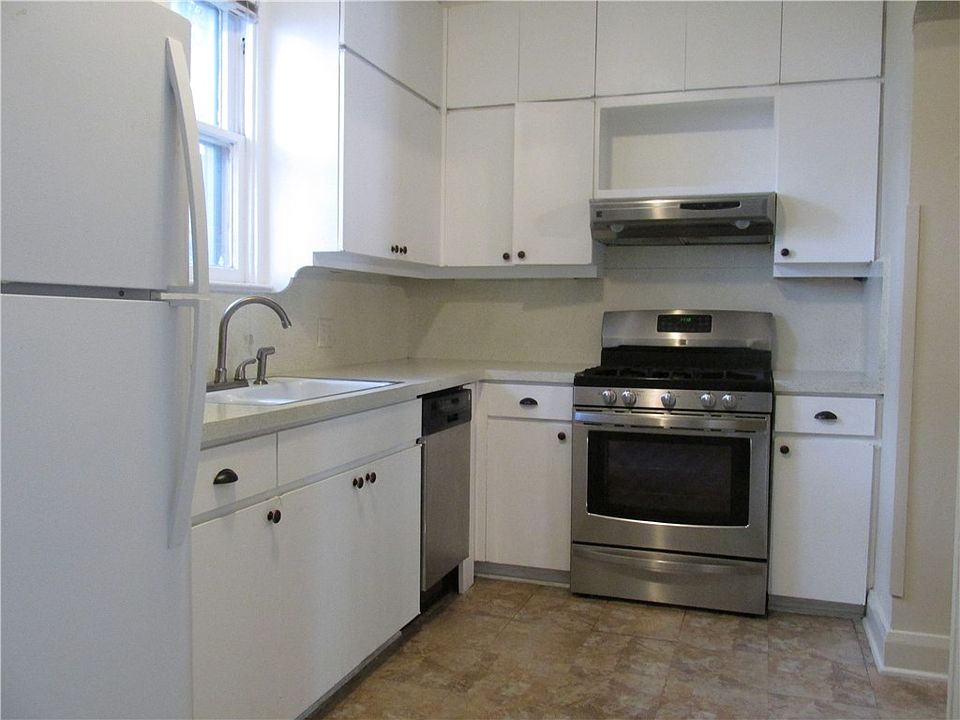 1st image of 800 San Antonio St APT 2