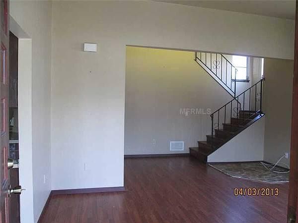 2nd image of 330 Laverne St