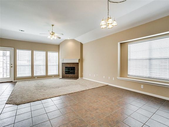 4th image of 11413 Henderson Dr