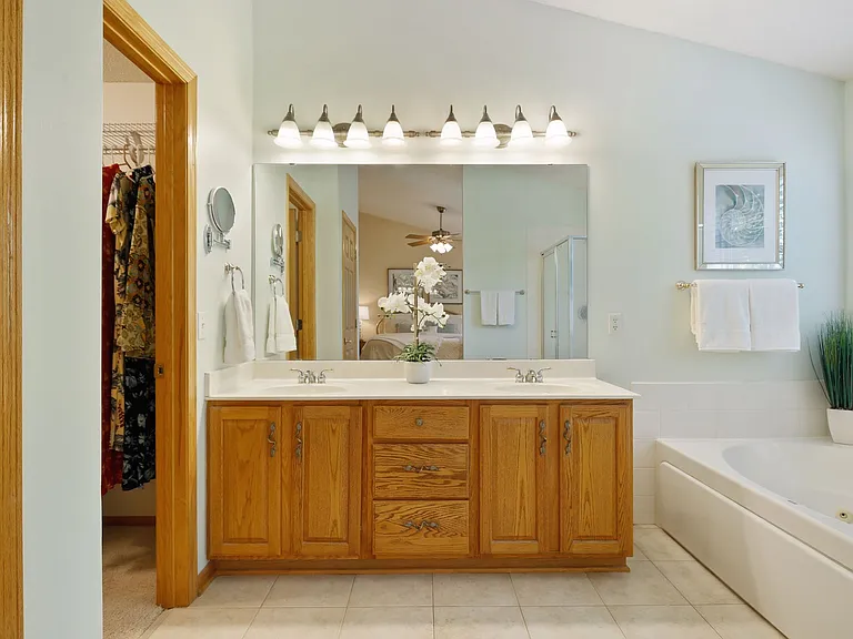16487 Jarreau Ct — Photo 20