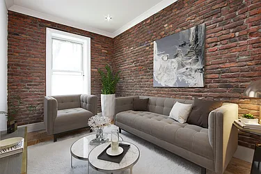 Rented by R New York