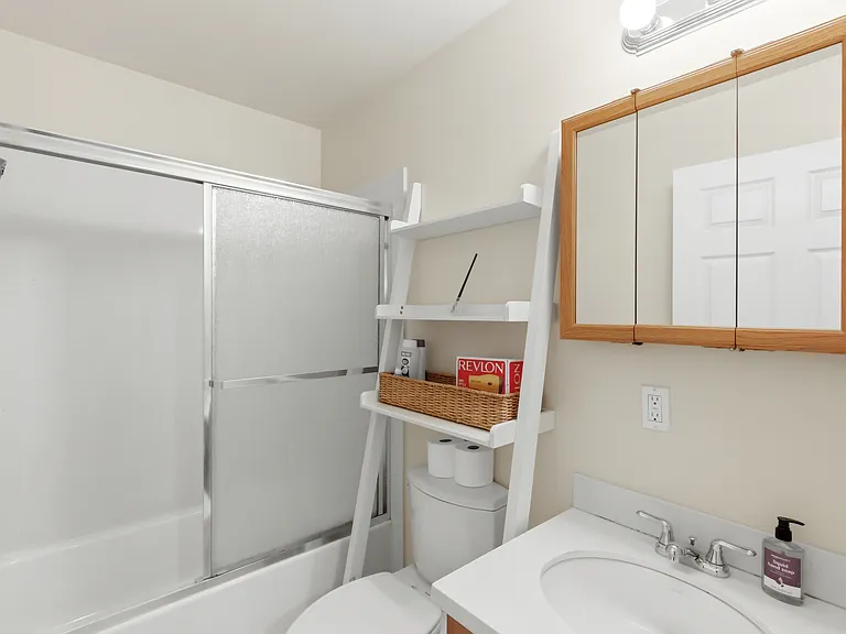 609 Stanford Ave — Photo 57