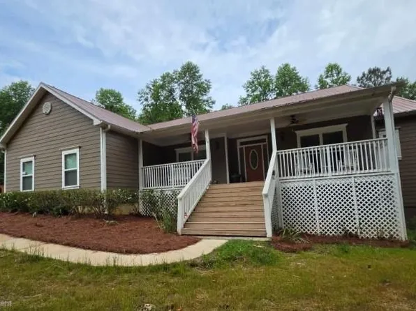 303 Salem Dr, Dawsonville, GA 30534