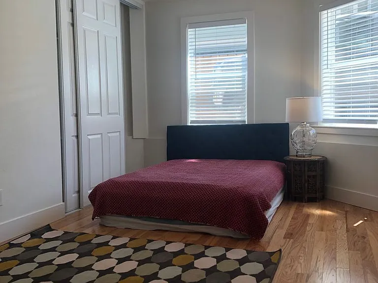 2060 San Antonio Ave — Photo 7