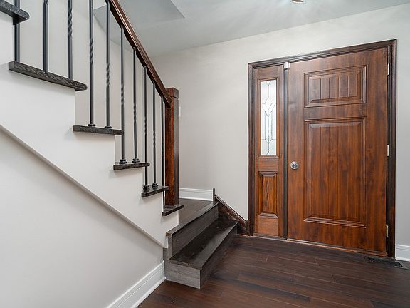 4th image of 3310 Ivywild Ln