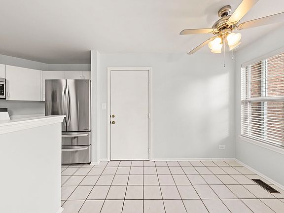 5th image of 30W008 Willow Ct