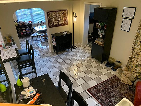 4th image of 6627 Gordon Ave