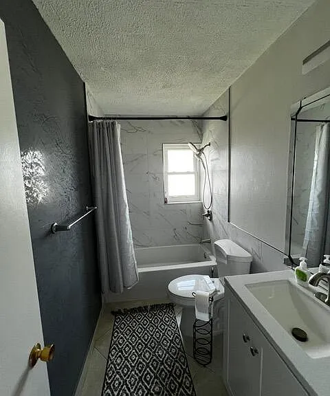 1001 NE 14th Ave #701 — Photo 23