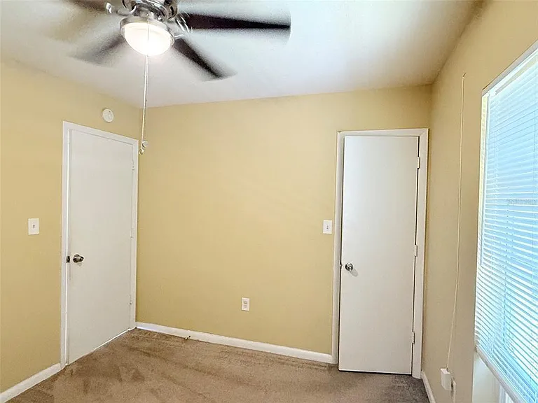 2615 E Curtis St — Photo 19