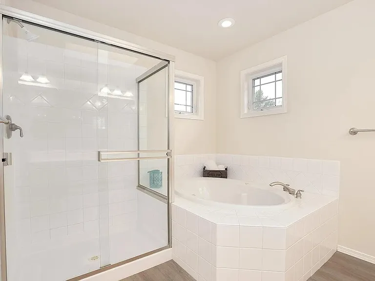 12421 NE 103rd Pl — Photo 26