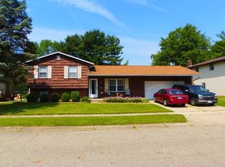 265 Little Fawn Dr, Newark, OH 43055