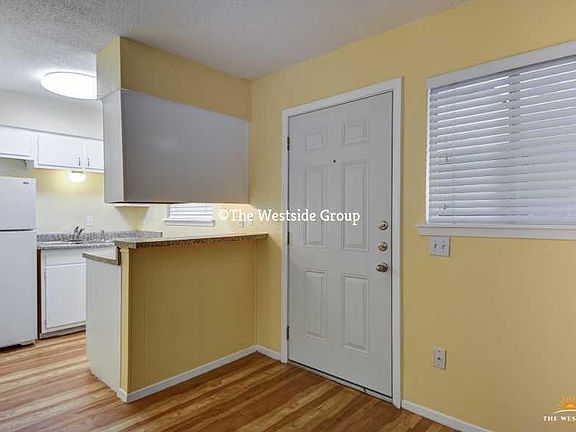 3rd image of 306 W 38th St #Jkynwb2kd