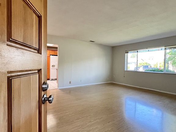 3rd image of 3609 Beckworth Dr