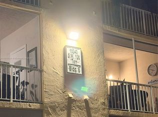 15340 SW 106th Ter APT 802, Miami, FL 33196