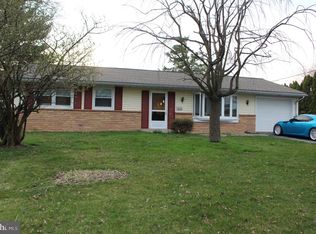 533 Hilltop Rd, Myerstown, PA 17067