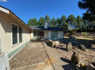 696 NE 24th Ave, Hillsboro, OR 97124 | Zillow