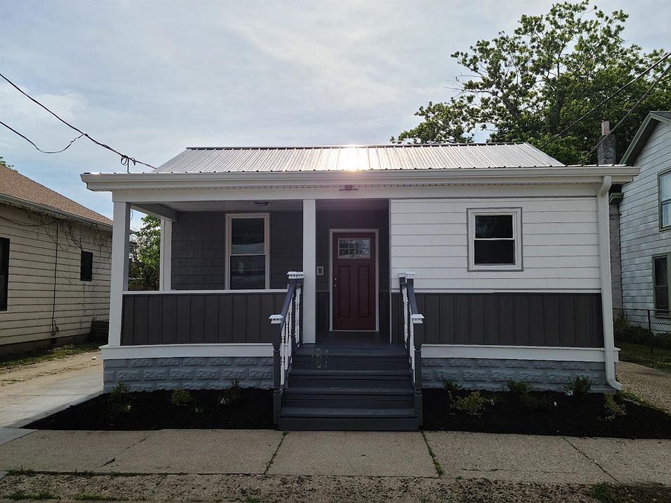 1st image of 109 N Vine St