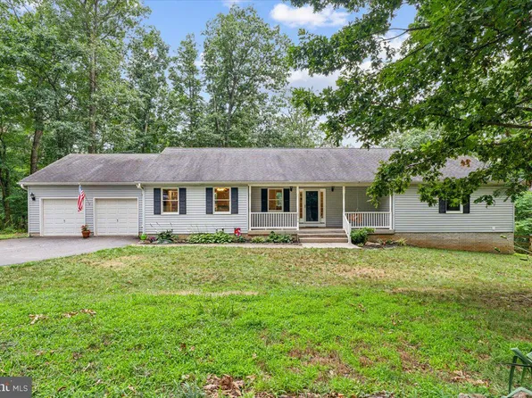 2775 Starwood Dr, Hampstead, MD 21074