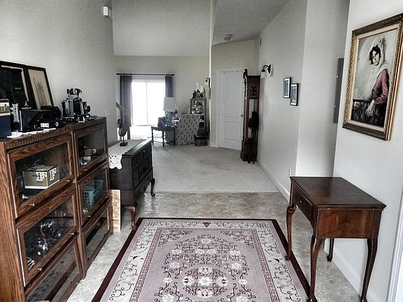 2nd image of 29 Steinbeck St