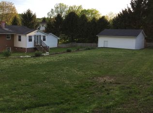 205 Maplewood Ests, Scott Depot, WV 25560