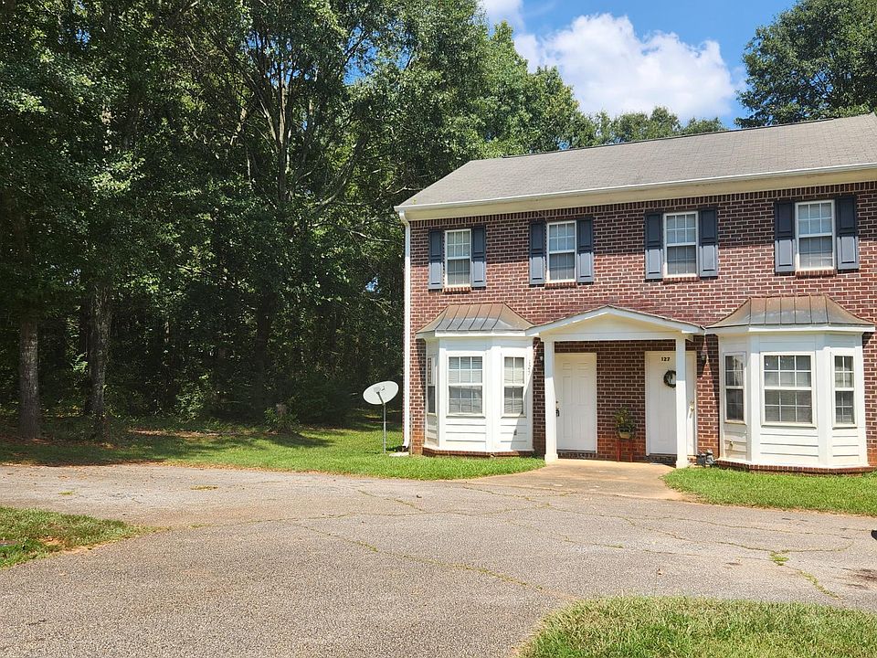 1st image of 125 Bach Dr #125
