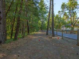 355 Firview Ln, Wilderville, OR 97543