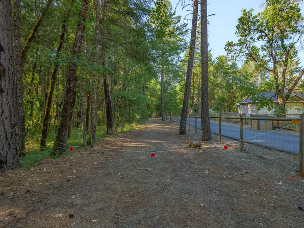 355 Firview Ln, Wilderville, OR 97543
