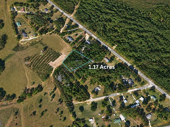 4th image of 1002 Hodges Rd