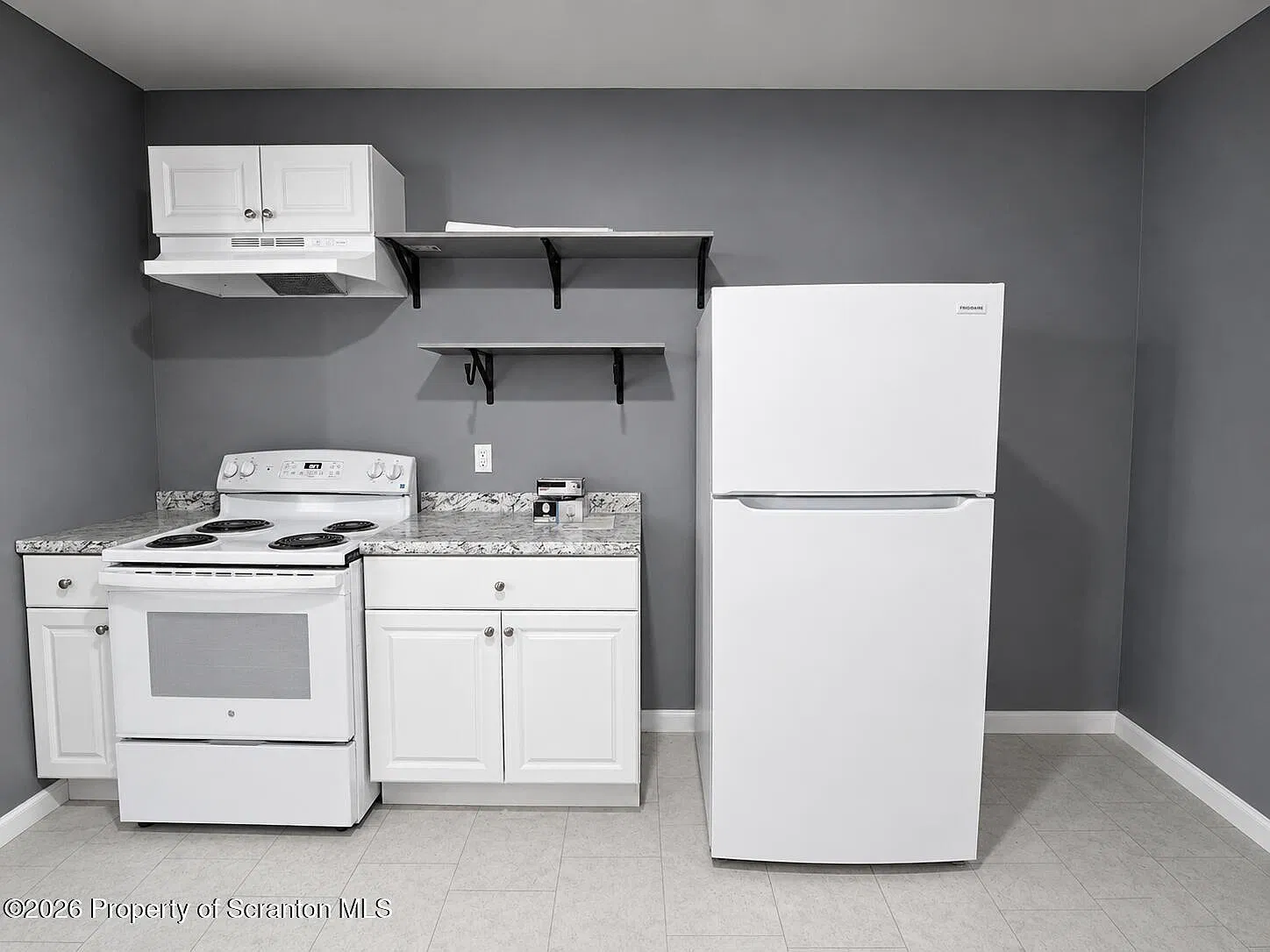 Studio, 1.0 bath, 500 sqft, $950 — Photo 4