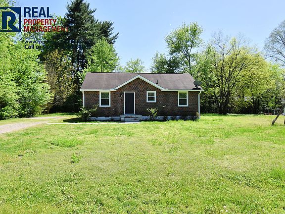 3rd image of 1906 Meadowgreen Dr