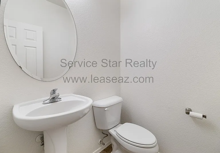 1554 E Elgin St — Photo 10