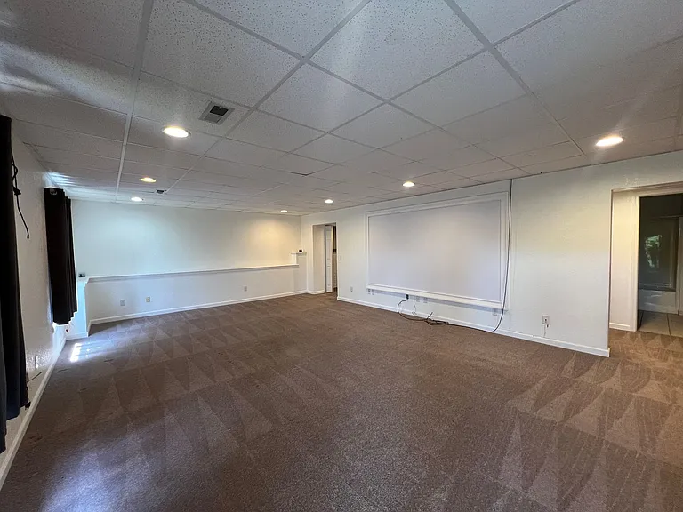360 Tall Oaks Dr — Photo 36