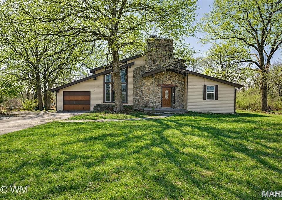 1st image of 21944 Buford Ln