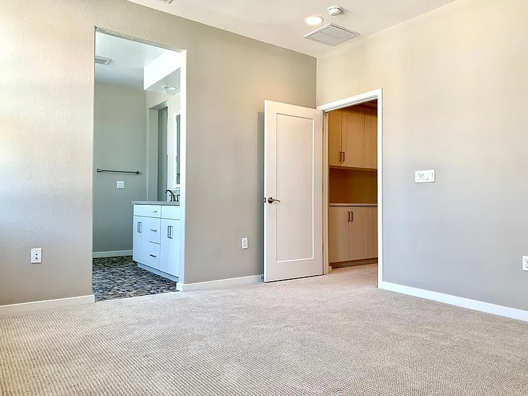 1099 Harebell Pl — Photo 21