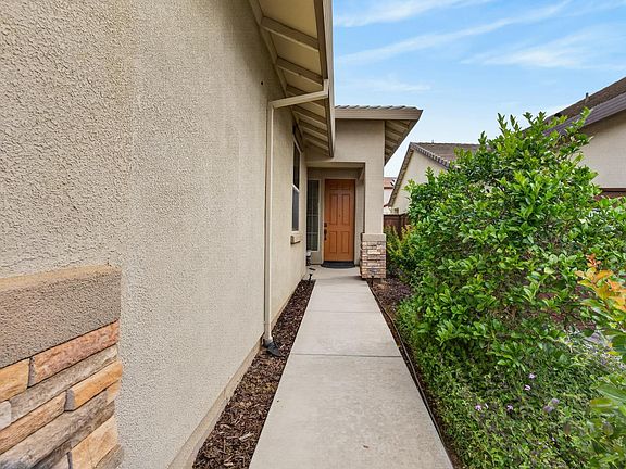 4th image of 9315 Wild Lilac Cir