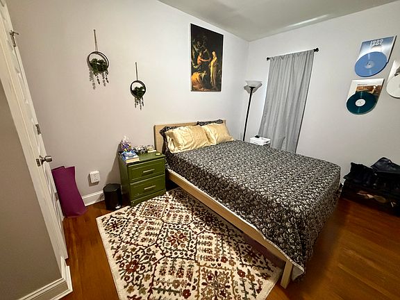 5th image of 14 Crystal St #2