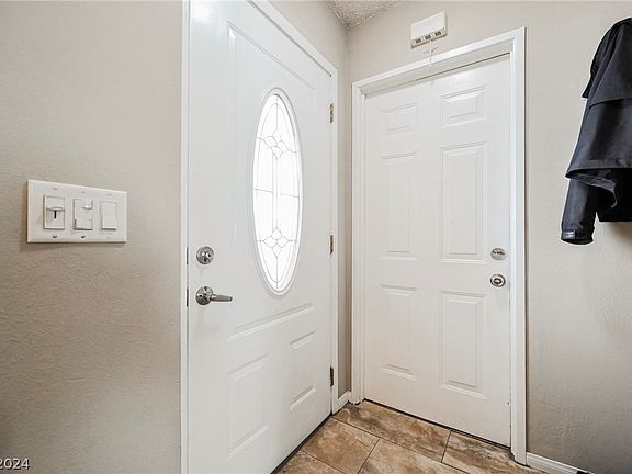 4th image of 2904 Black Forest Dr