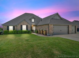 6214 E 126th Pl N, Collinsville, OK 74021