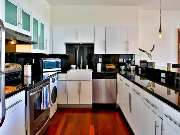 The Blackstone Luxury Apartments