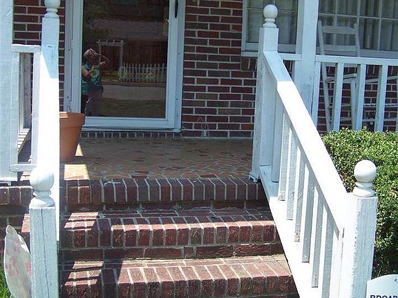 4th image of 502 Marlboro Ave