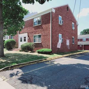 471 Crestwood Ave APT 52, Hackensack, NJ, 07601