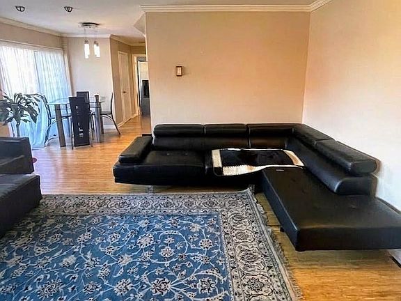 3rd image of 1521 S George Mason Dr APT 10